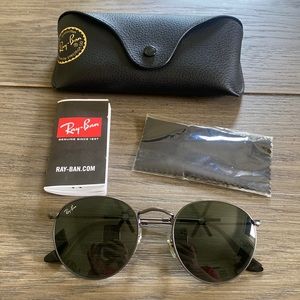 RayBan round sunglasses